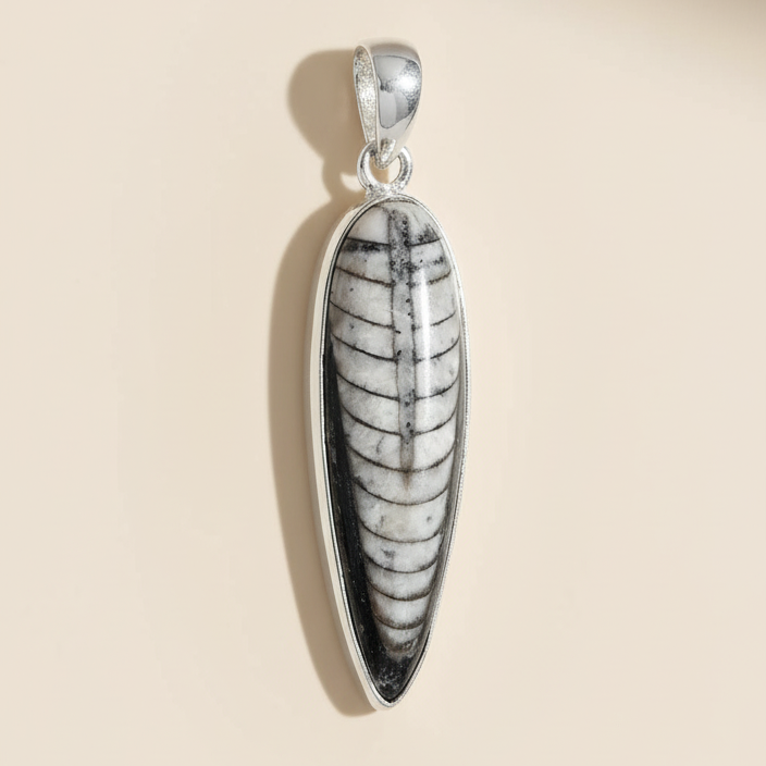 kuber_stone_pendant_for_wealth_and_money_attraction